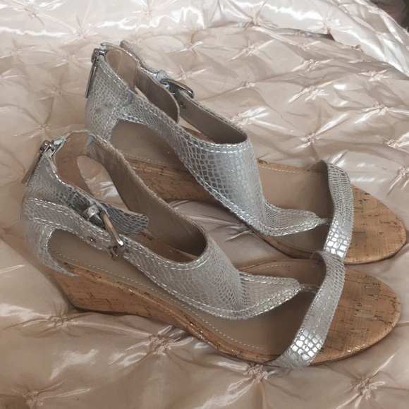 Silver sandal wedges - Picture 2 of 5